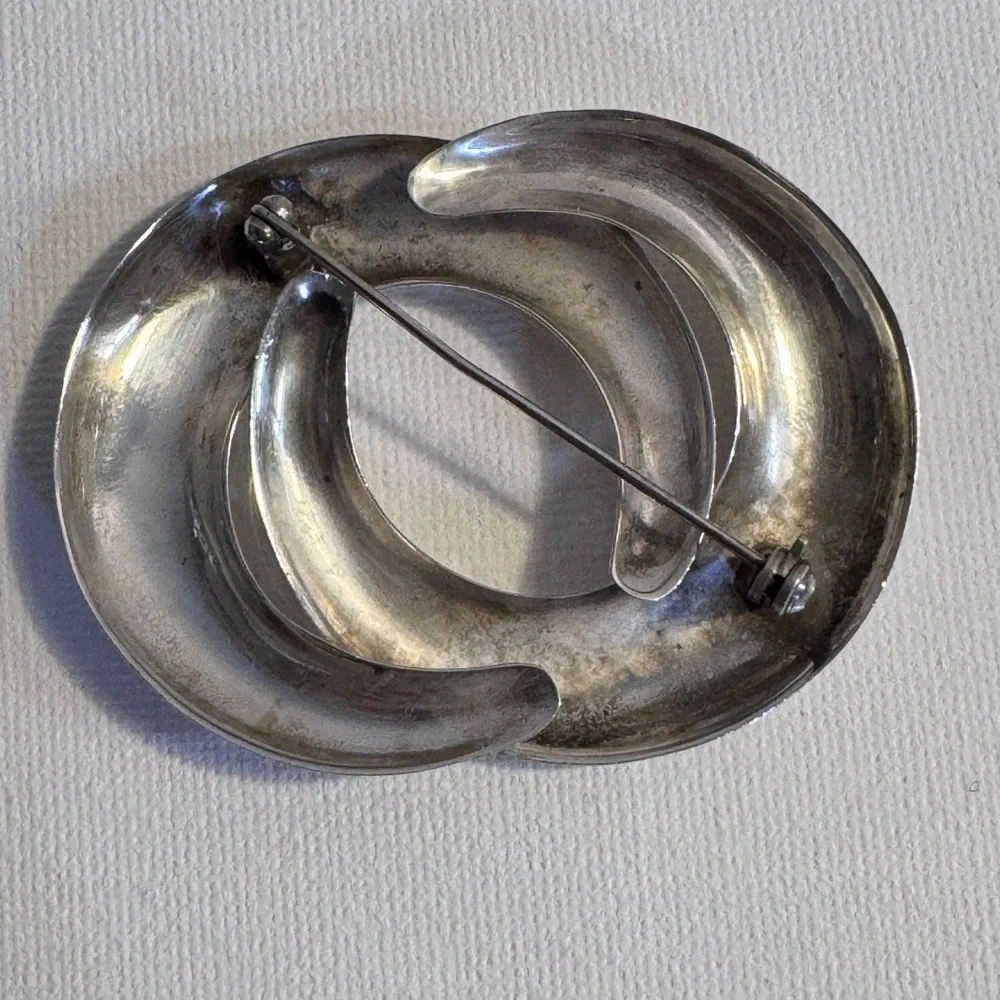 Unbranded Brooch Unisex OS SS Interlocking Circle Vintage Minimalist Tested